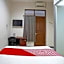 OYO Flagship 90890 Bratang Gede Residence