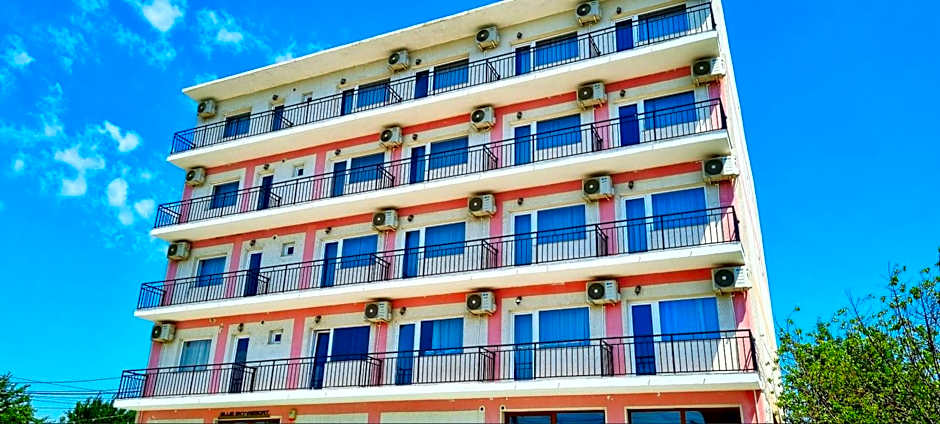 Hotel Blue Sky Resort