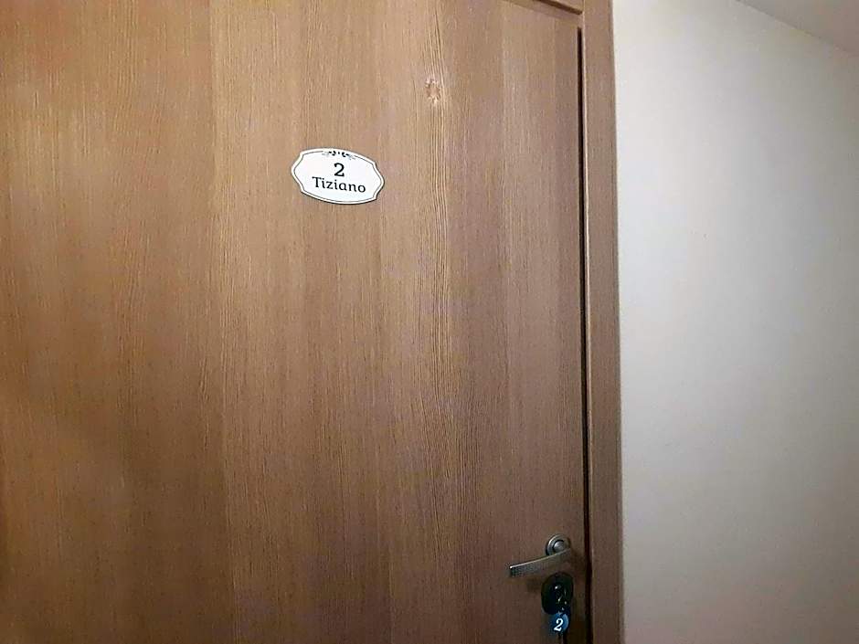 Aurelio Deluxe Rooms