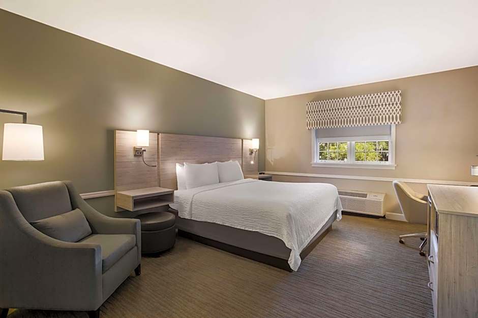 Best Western Sea Island Inn