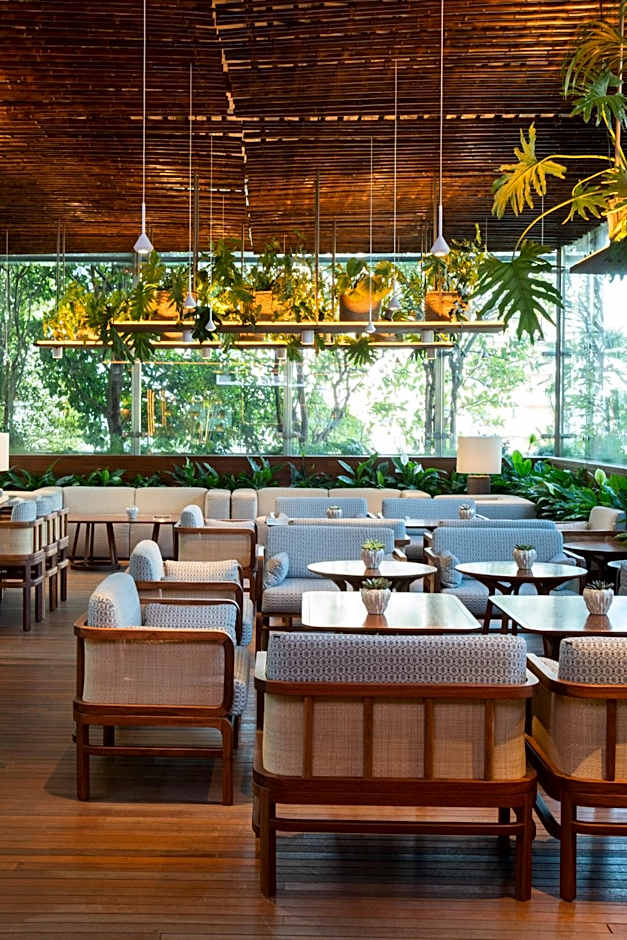 Sana Malhoa Park Hotel