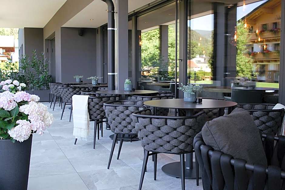 THE MATTHEW - Copper Lodge