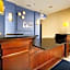 Holiday Inn Express & Suites Chambersburg By IHG
