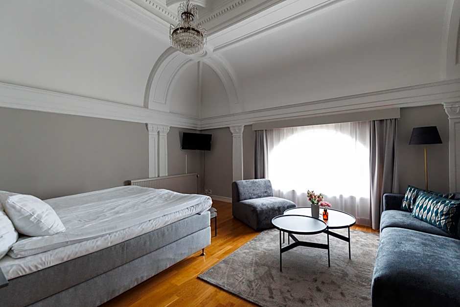 Photo 1 of 7 of Junior Suite