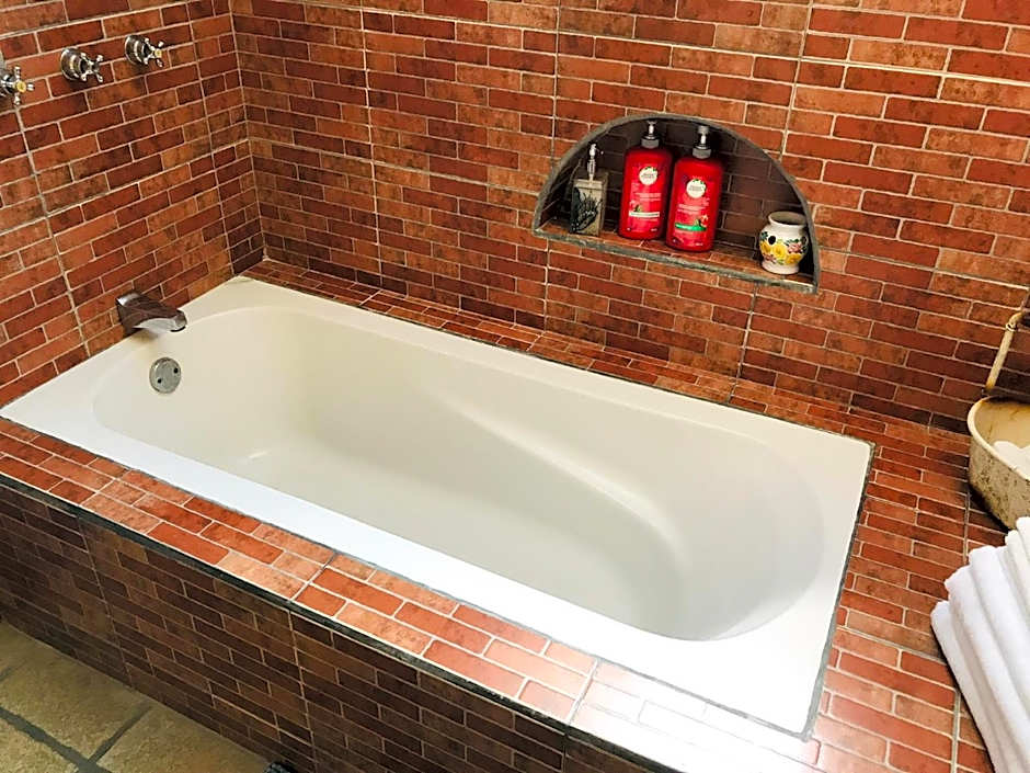 Hacienda Boutique B&B and Spa Solo Adultos