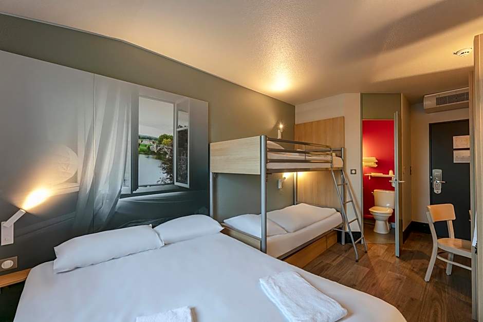 B&B HOTEL Poitiers 1 Futuroscope