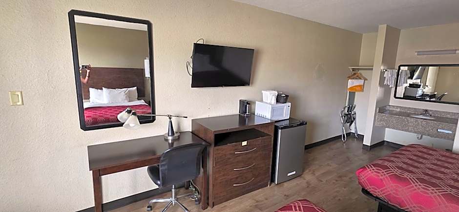 Econo Lodge Fort Knox