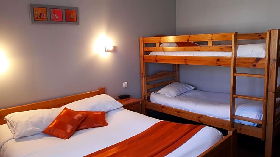 Logis Hotel La Chaumiere