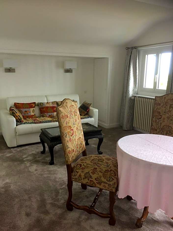 Villa Erresiñolettean