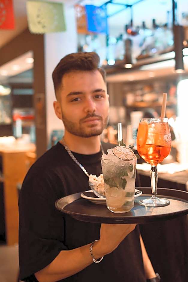 Bedford Hotel & Congress Centre