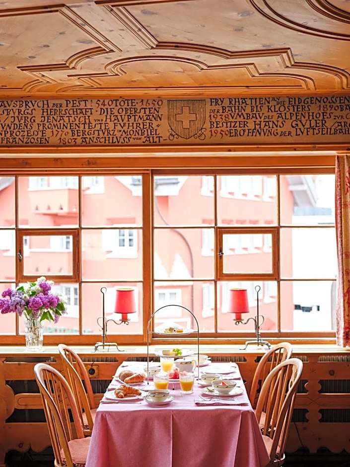 Hotel Chesa Grischuna