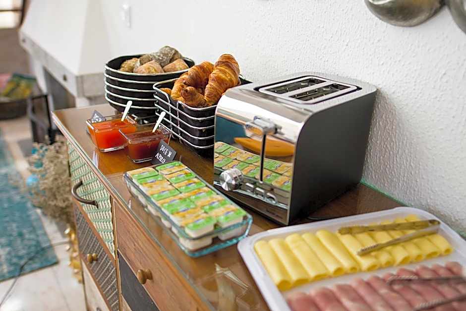 Art 4 You Cascais Suites