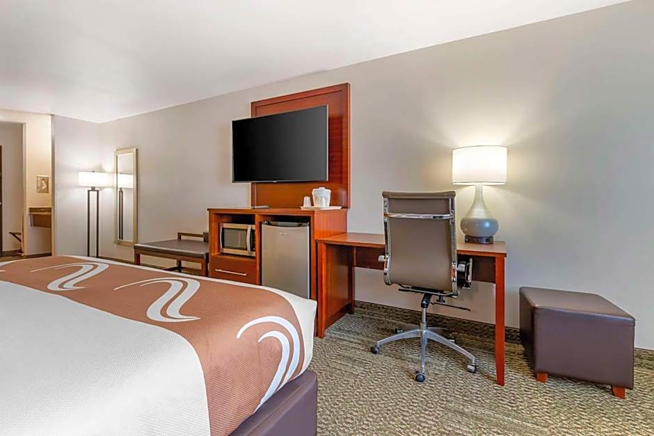 Quality Inn & Suites Stoughton - Madison South