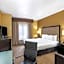 La Quinta Inn & Suites by Wyndham Hot Springs