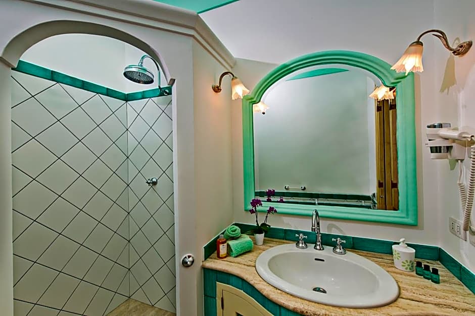 Villa Santa Chiara Positano Suites