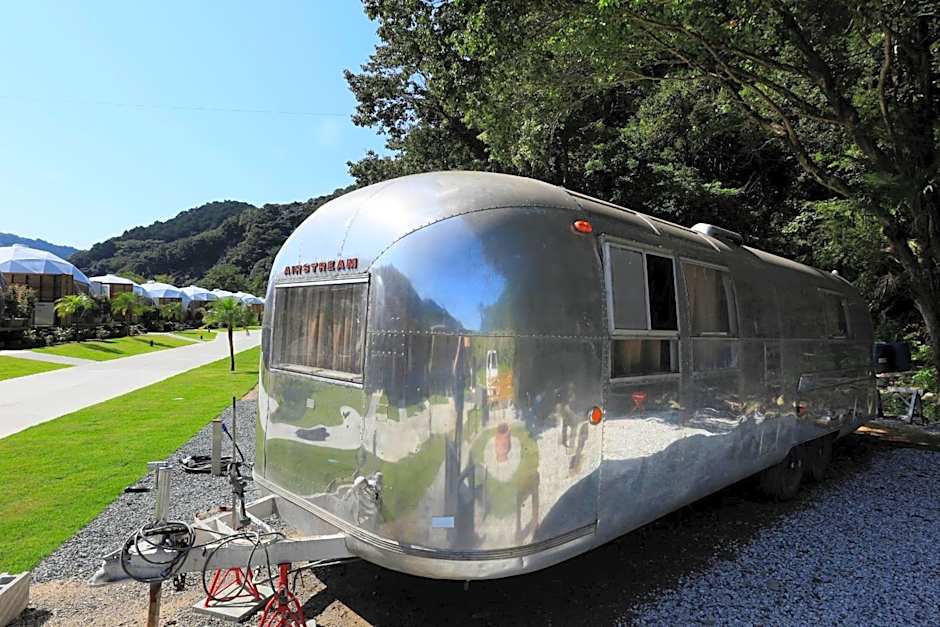 リバウッドリゾート