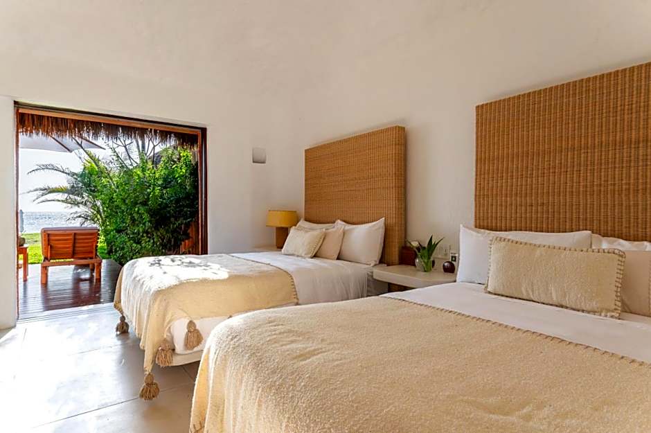 Bungalows & Casitas de las Flores in Careyes