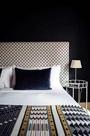 King Spa Suite – The Hampden