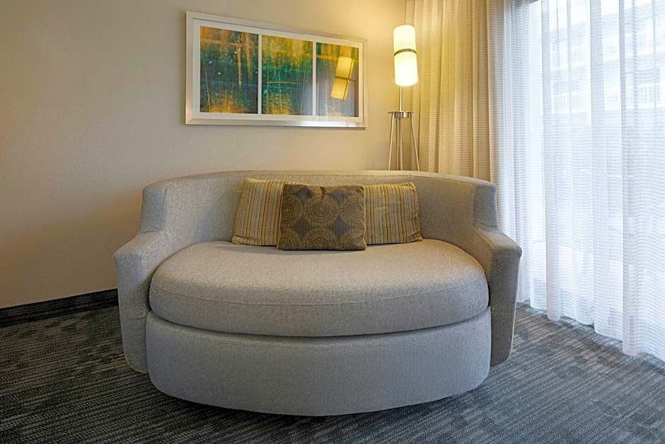Courtyard by Marriott Atlanta Windy Hill/Ballpark
