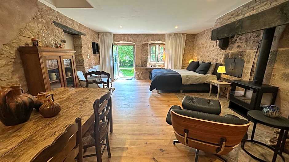 1 Bedroom — 12 fotoğraftan 1. fotoğraf