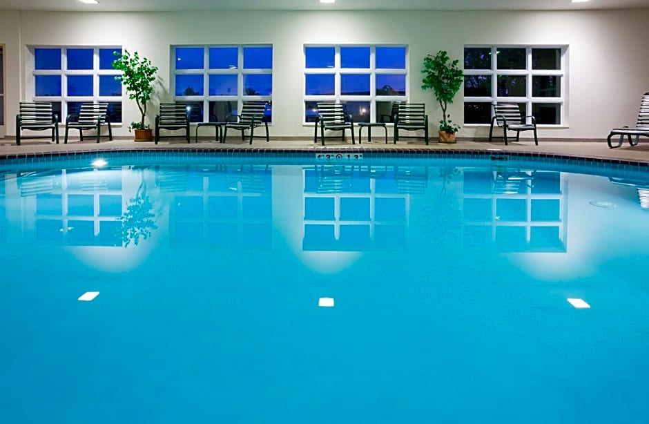 Holiday Inn Express Hotel and Suites Stevens Point By IHG