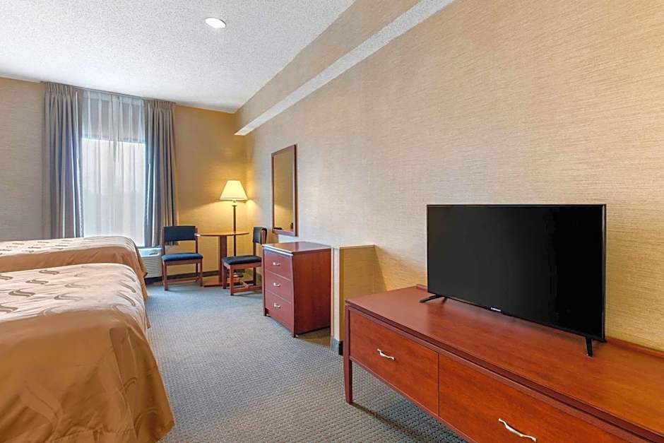 Quality Inn & Suites Benton - Draffenville
