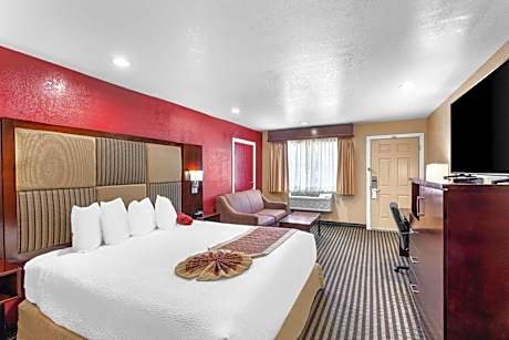 Best Western Plus Yosemite Way Station Motel