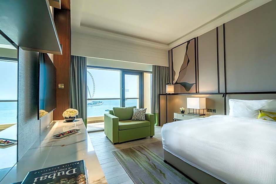 Photo 1 of 4 of 1 Bedroom Suite, Seafront, Balcony