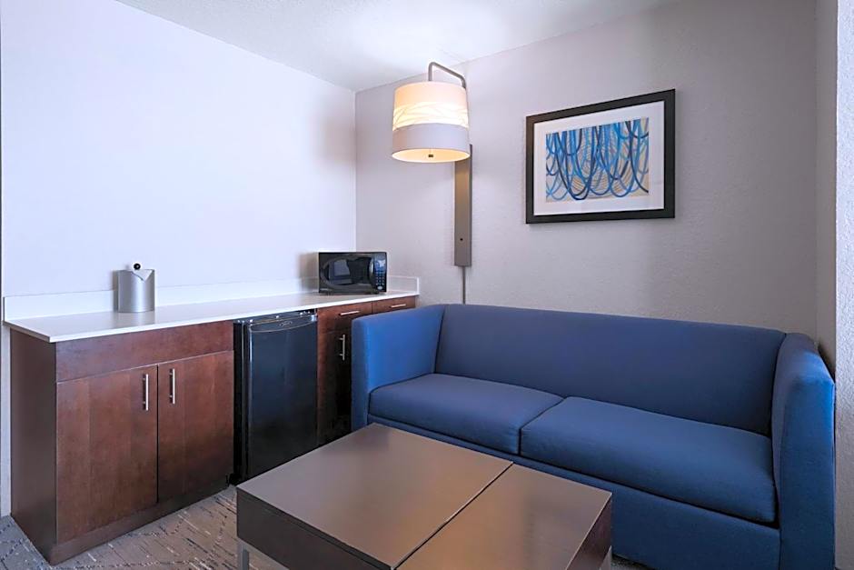 Holiday Inn Express St. Petersburg North / I-275 By IHG