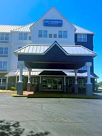 City Express by Marriott Louisville Southeast