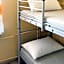 Hostel Oliwka - Metro Świętokrzyska