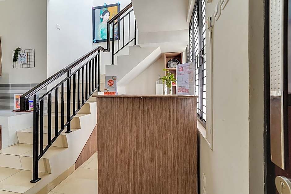 OYO Life 90211 I-sidji Inn