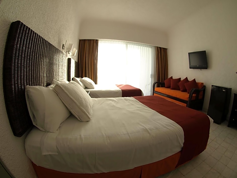 Sierra Mar All Inclusive at Tesoro Manzanillo