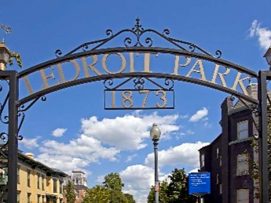 Ledroit Park Renaissance Bed and Breakfast
