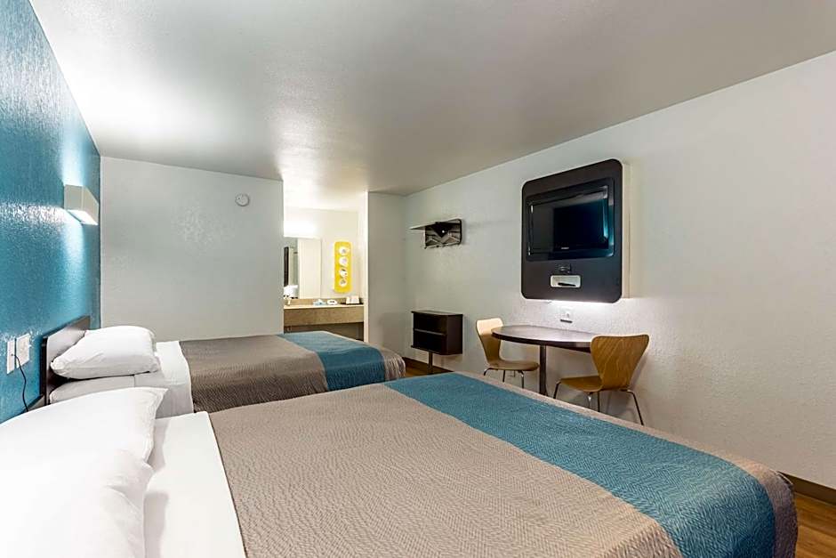 Motel 6-Bryan, TX - College Station
