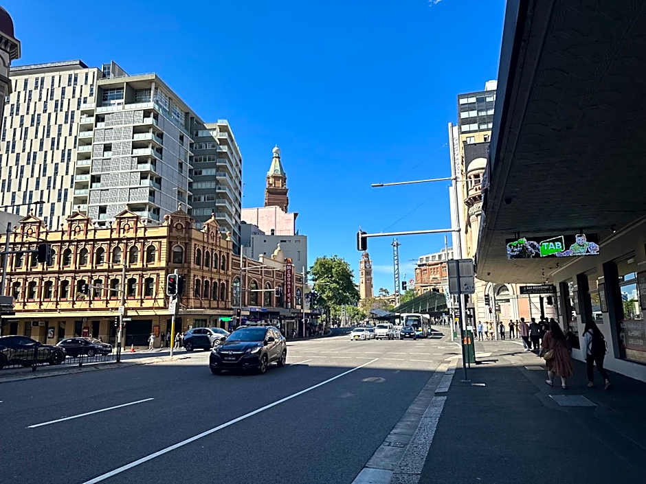 Sydney RiseOn Hotel