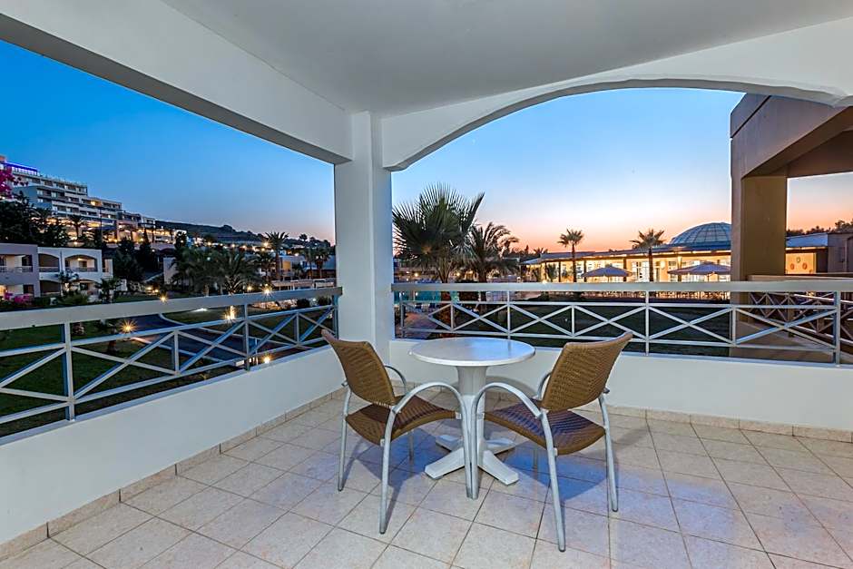 Kipriotis Maris Suites