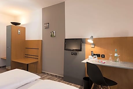 Superior room with 1 double bed (160 x 200cm), new sleeping comfort concept