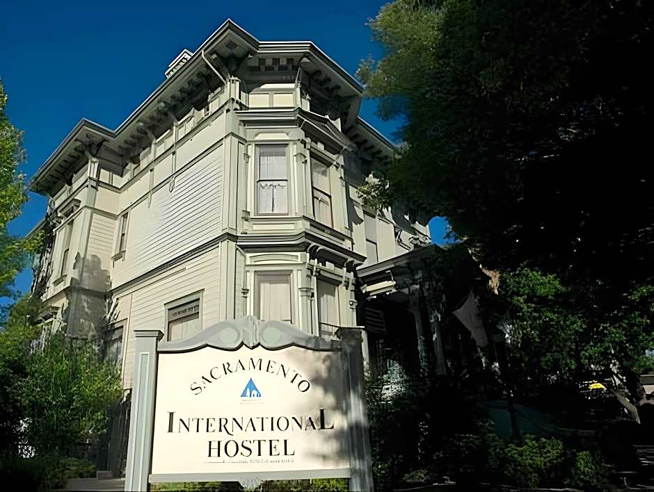 HI Sacramento Hostel