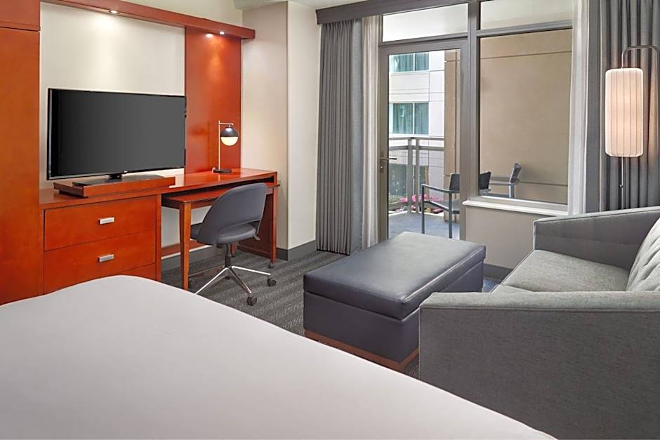 Courtyard by Marriott Washington, DC/Foggy Bottom