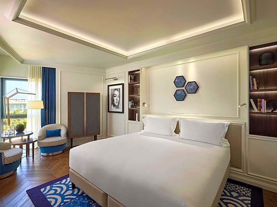 Sofitel Barcelona Skipper