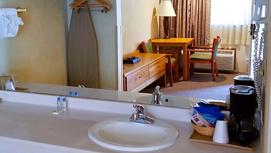 Magnuson Hotel Ely