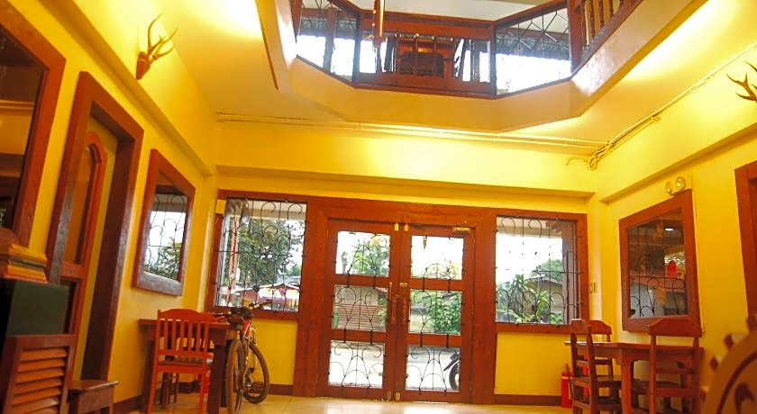 Centro Mactan Suites