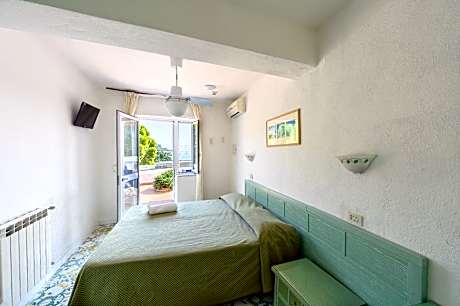 Economy Double or Twin Room