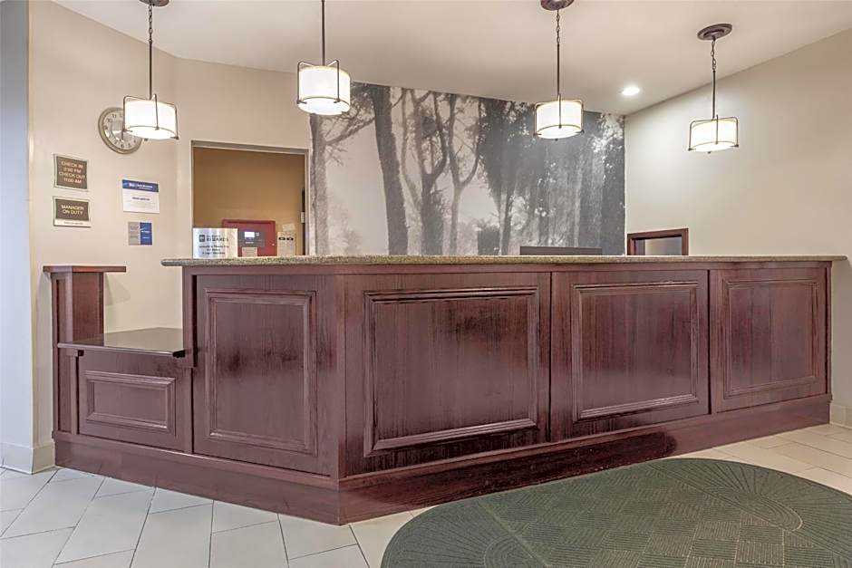 Best Western Plus Executive Inn
