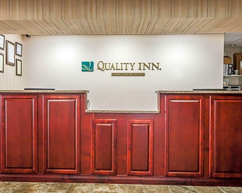 Quality Inn Paris