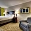 Holiday Inn Express Hotel & Suites Middleboro Raynham By IHG