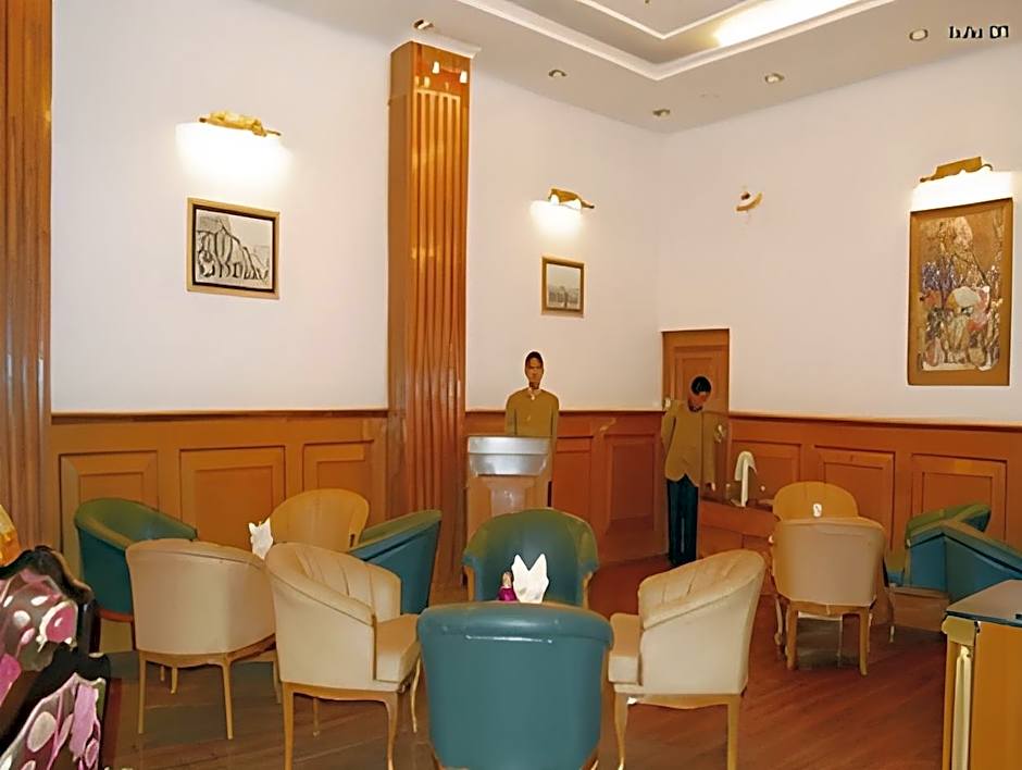 Moon International – Shimla, PA