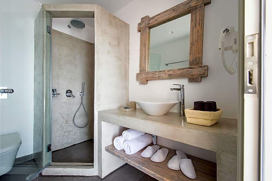 Caldera's Dolphin Suites