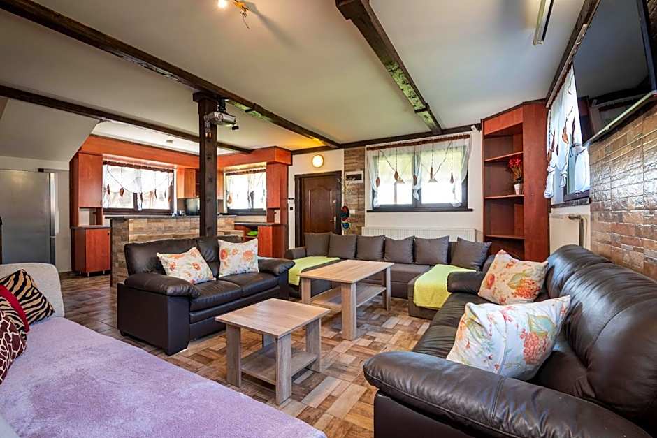 CHATY - woodyganovce sk